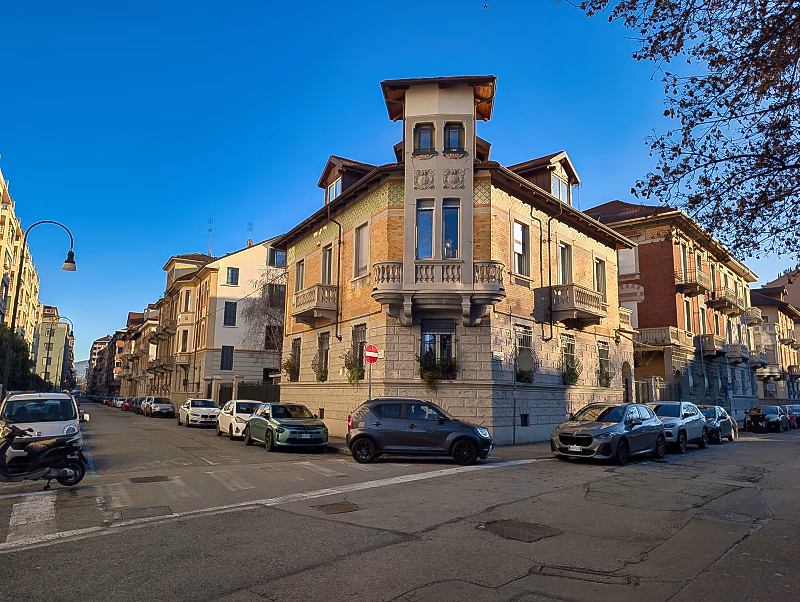 Cit Turin urban fabric Early 20th-century Liberty residential building with corner articulation in Turin