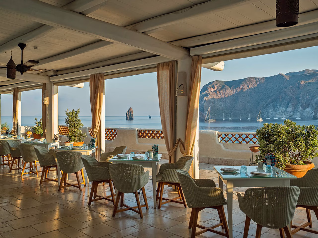 Arcipelago restaurant at Therasia Resort on Vulcano