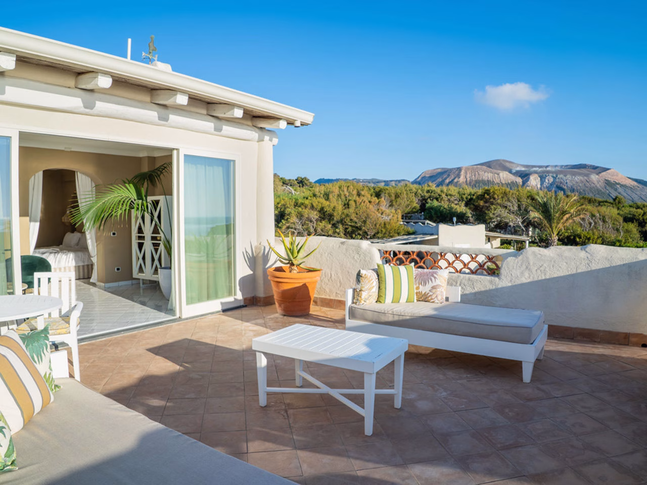 Vulcano Suite at Therasia Resort