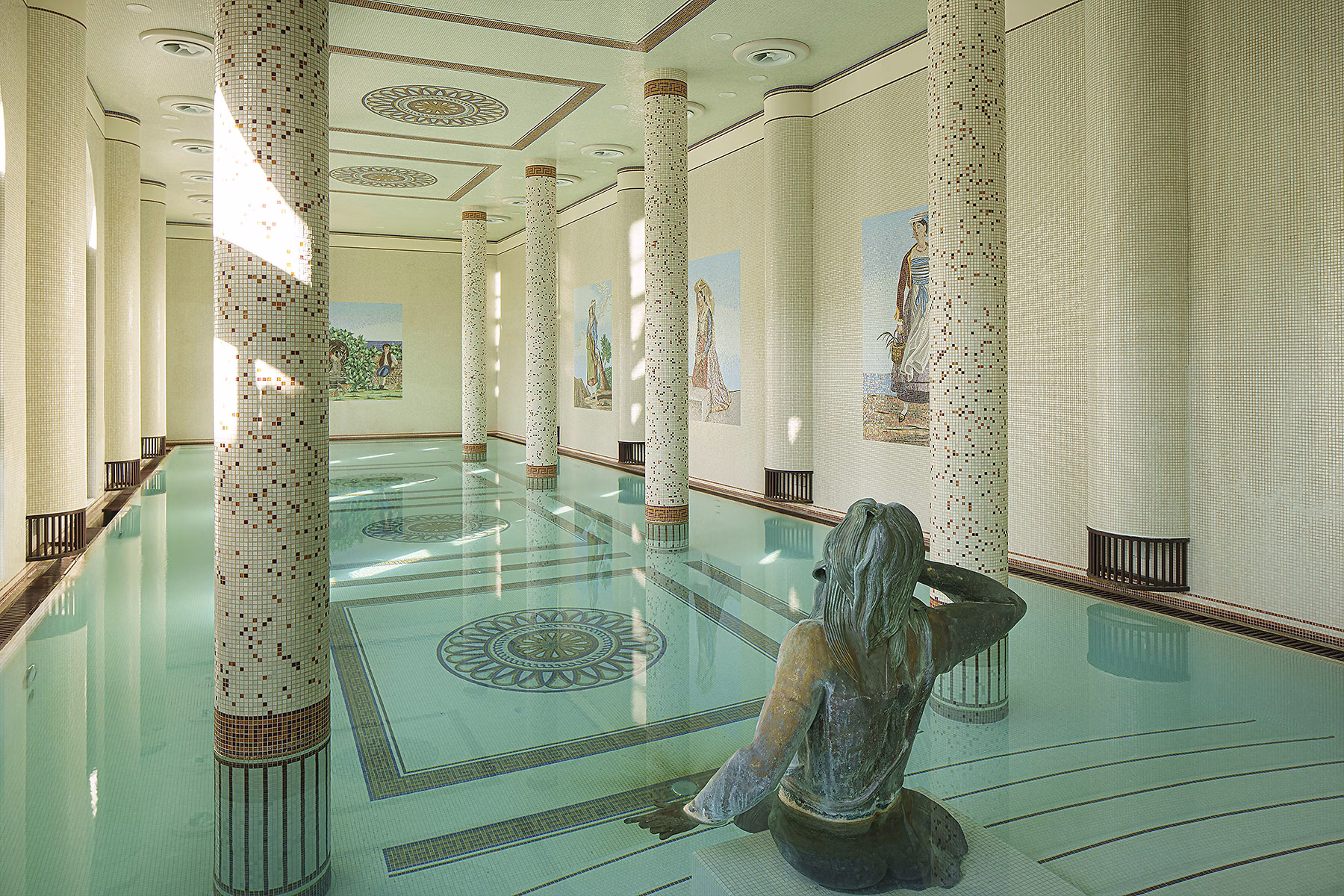 Atmospheric thermal wellness pool inside Palazzo Manzi Terme and Spa