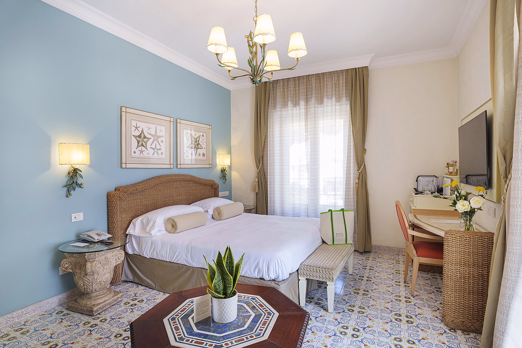 Classic room with pale Mediterranean colours at Palazzo Manzi Terme and Spa