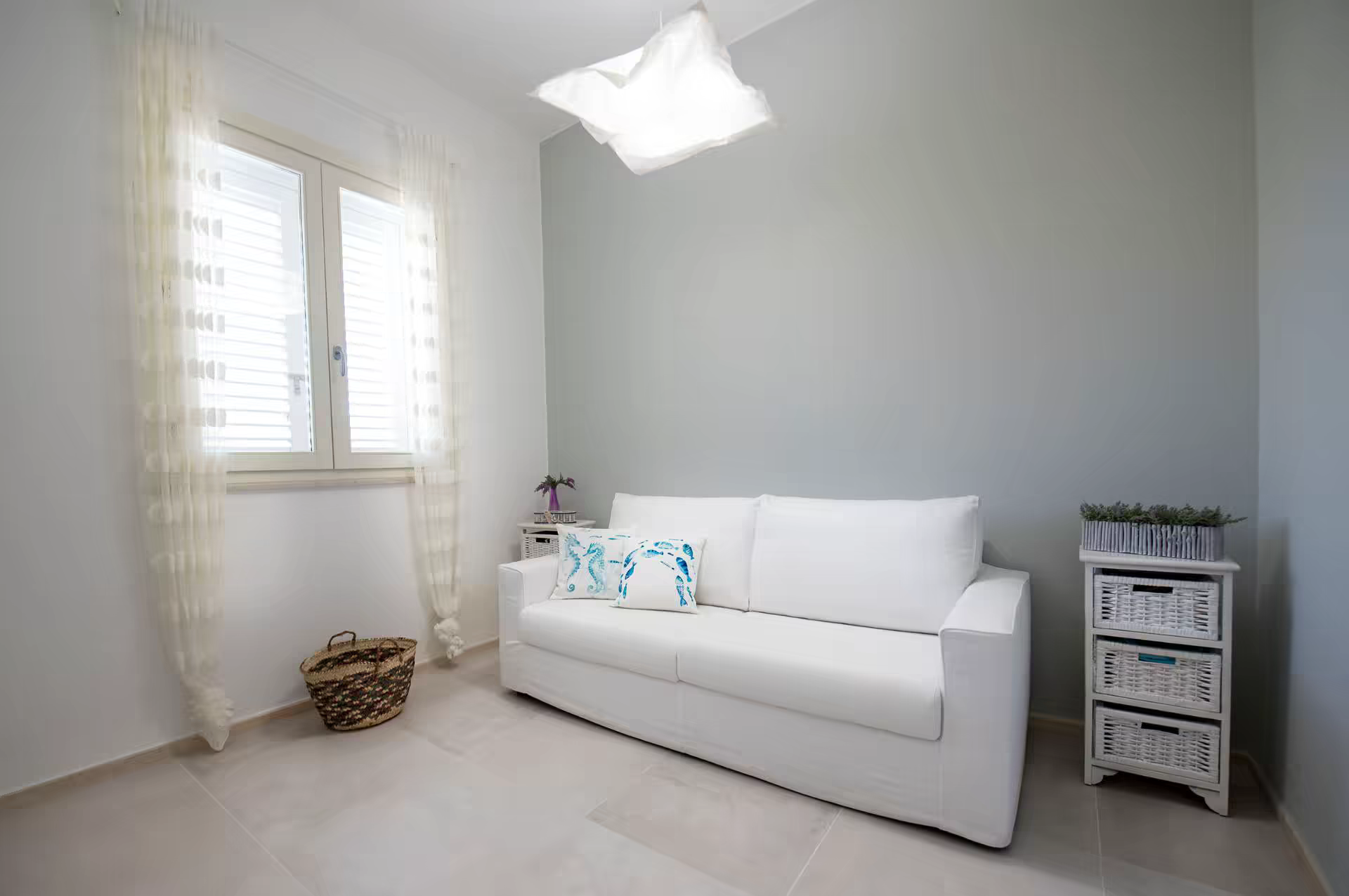 Small separate room with sofa bed at Villa Spuma