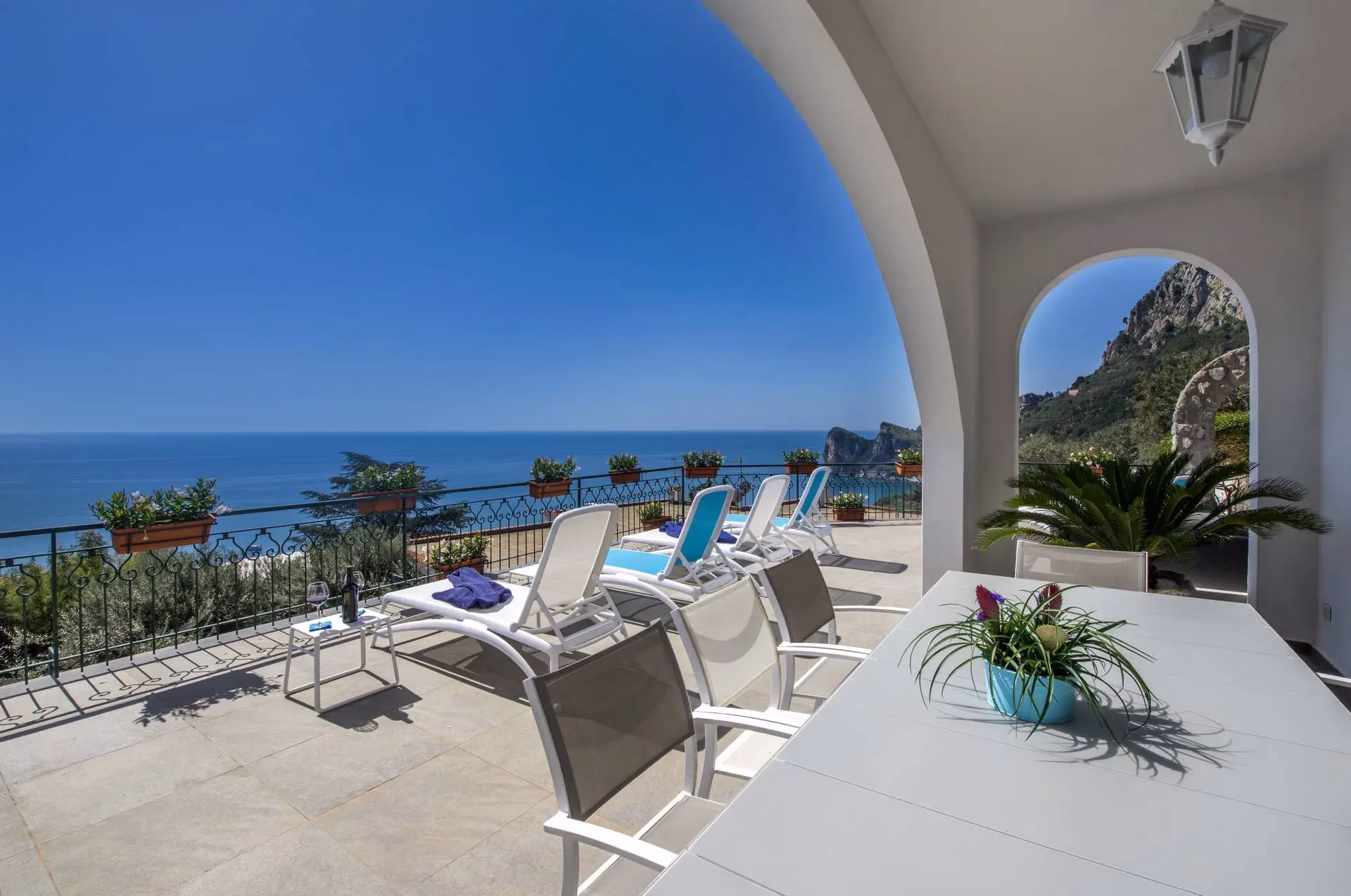 Panoramic sea-view terrace at Villa Mira