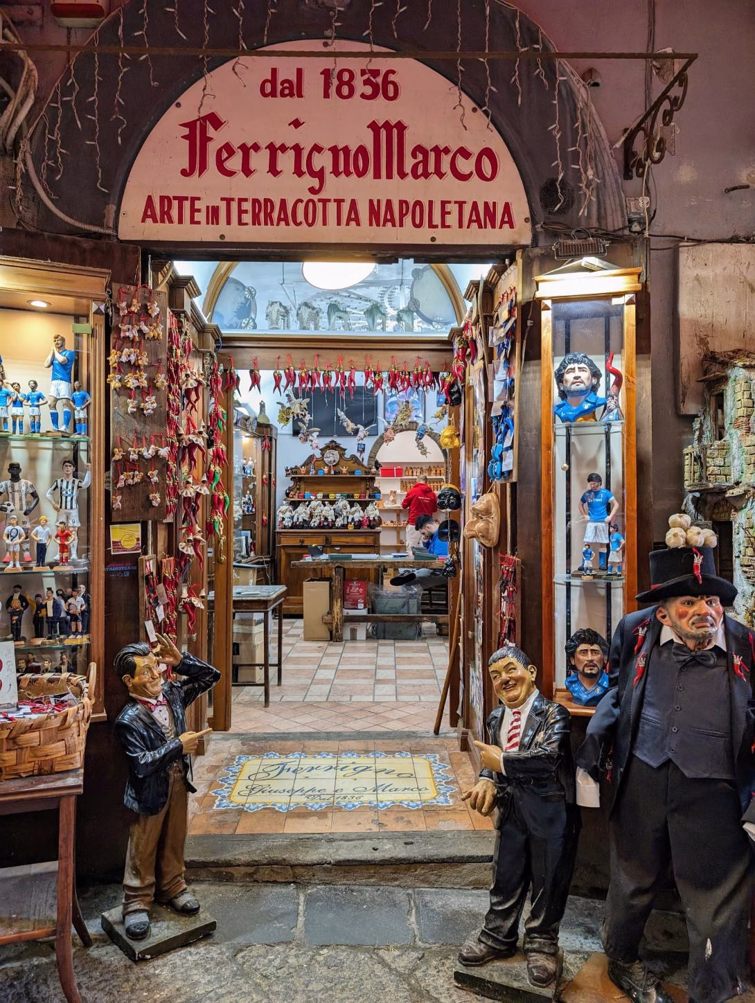 Nativity shop and workshop on Via San Gregorio Armeno in Naples