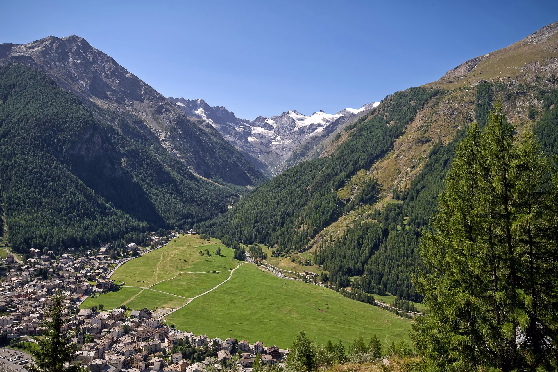 Cogne and the Sant’Orso meadows beneath the Alpine mountains
