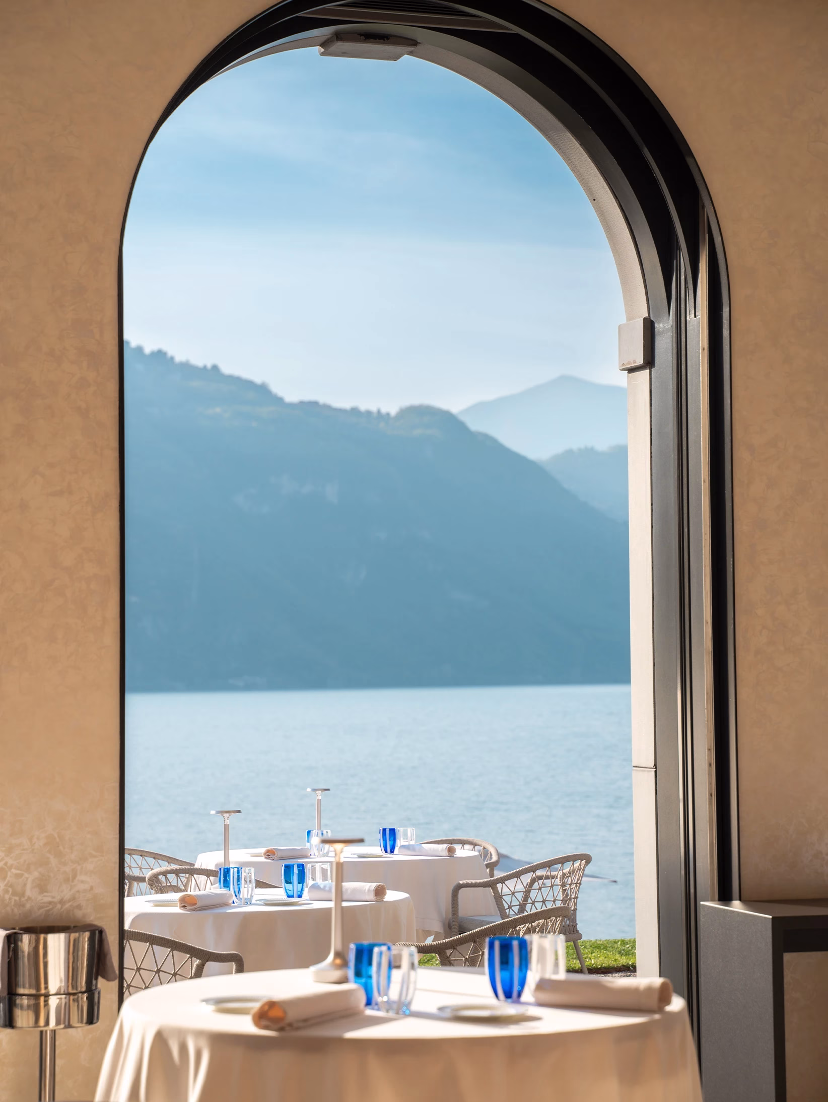 Lake Como seen through the arched window at Amandus